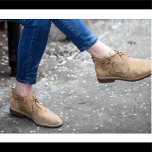 Hush Puppy Catelyn Desert Chukka Boot Suede Size 9